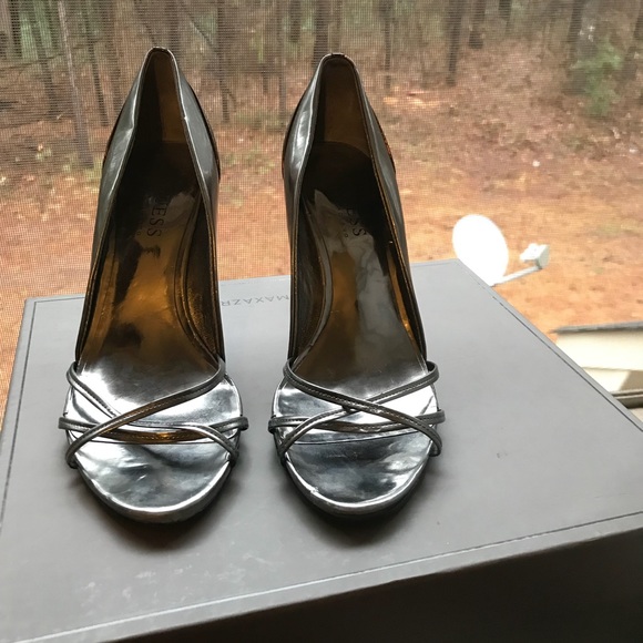 Used - Picture 2 of 2